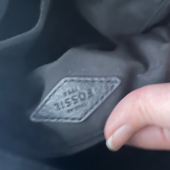 Fossil Crossbody Sachel - Picture 2 of 5